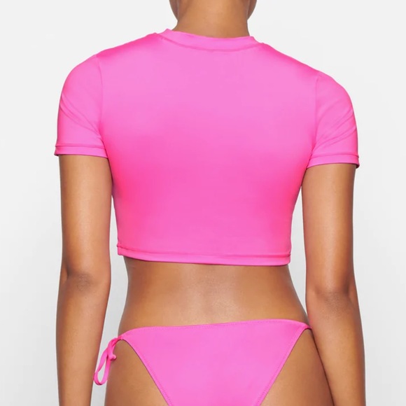 Skims TAFFY SWIM T-SHIRT - Picture 5 of 7